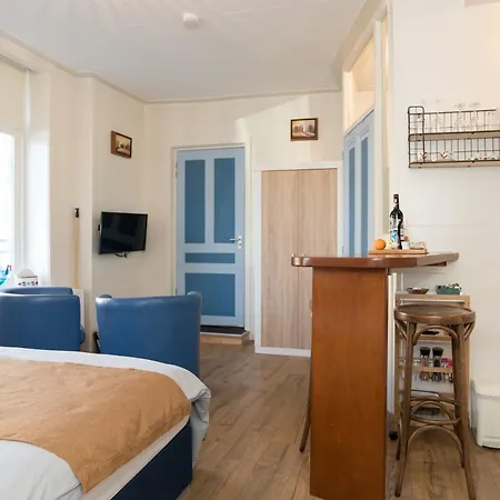 Апартаменты Luttik Oudorp 30 Алкмар